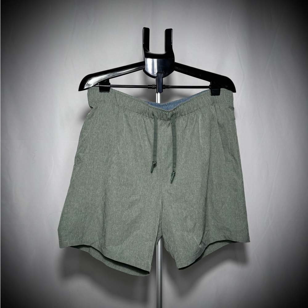 Eddie Bauers Green Shorts XL